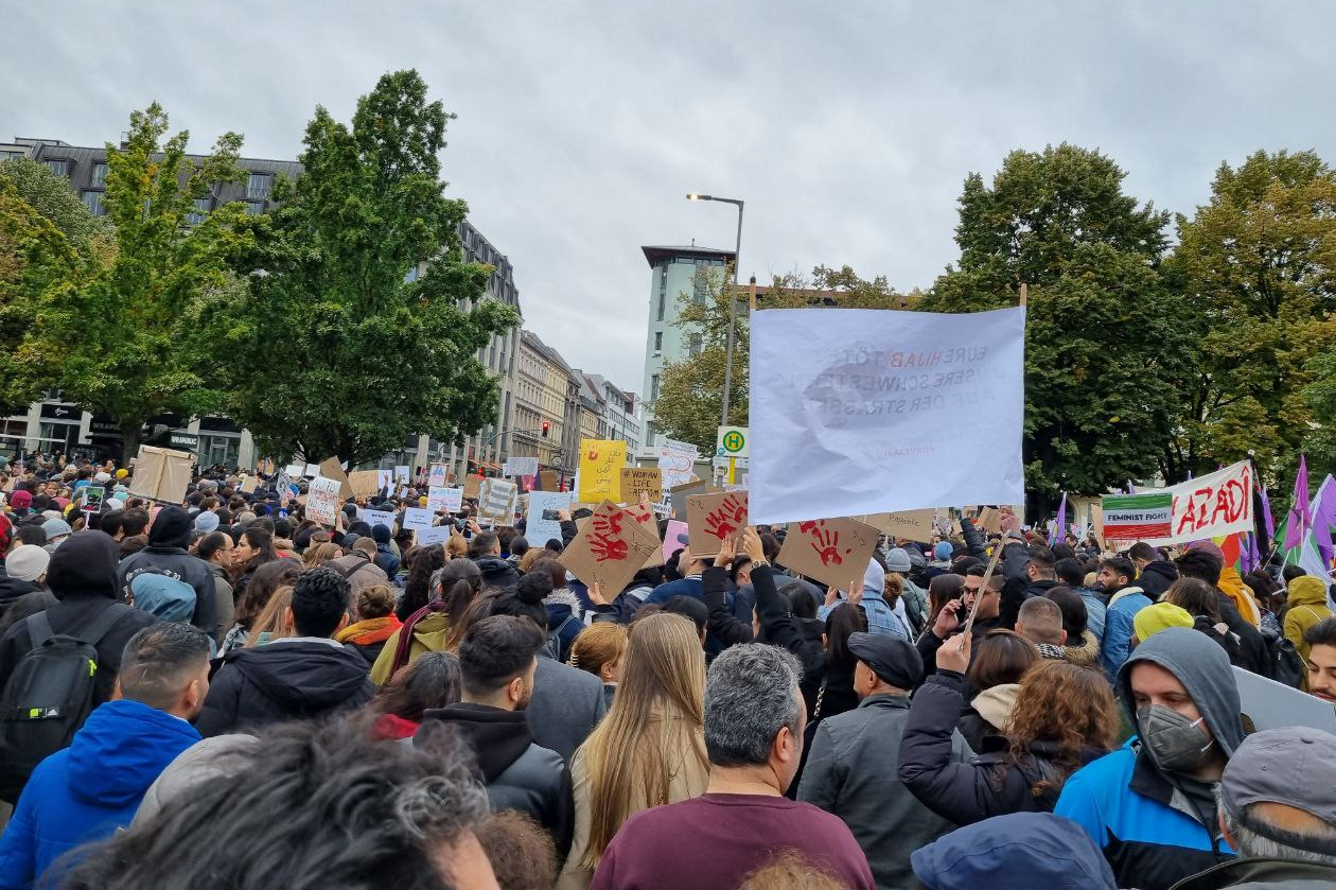 Iran Protesters Remain Defiant