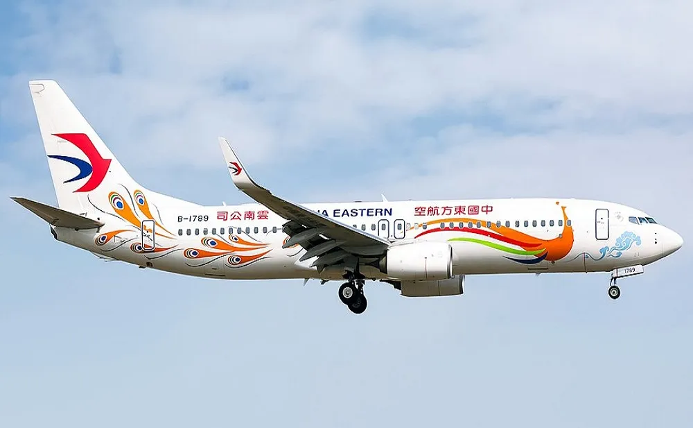 China Easterns Boeing 737 airplane