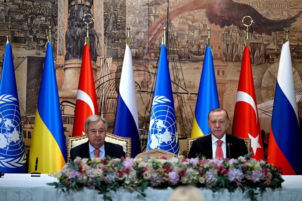 United Nations (UN) Secretary-General Antonio Guterres (L) and Turkish President Recep Tayyip Erdogan (R)