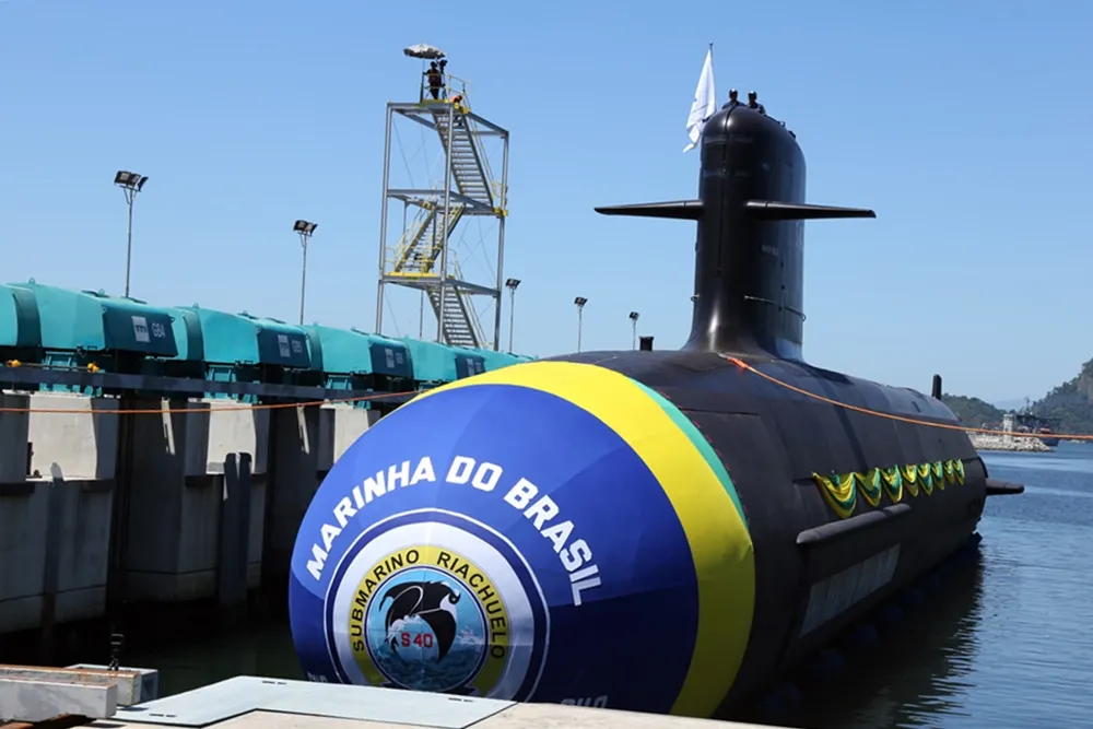 Brazil And France Launch New Submarine - Infographics
