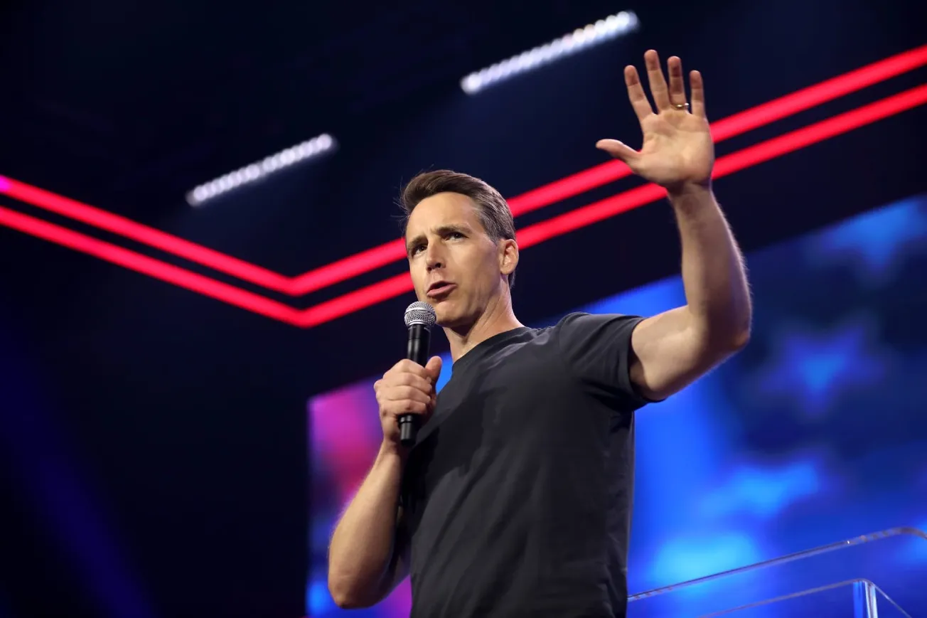 HAWLEY: AI Threatens The Working Man