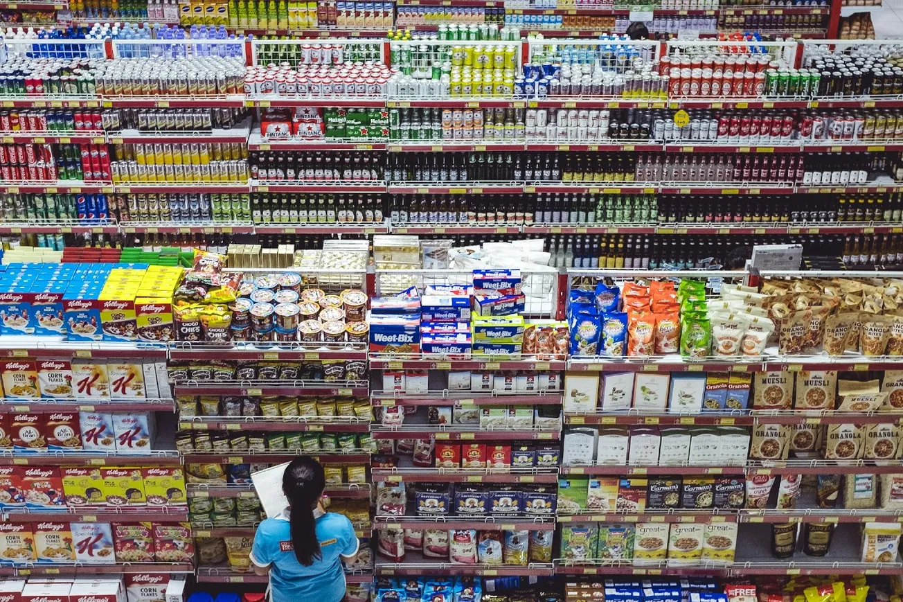 Consumer Confidence Falls As Shutdown Drags On