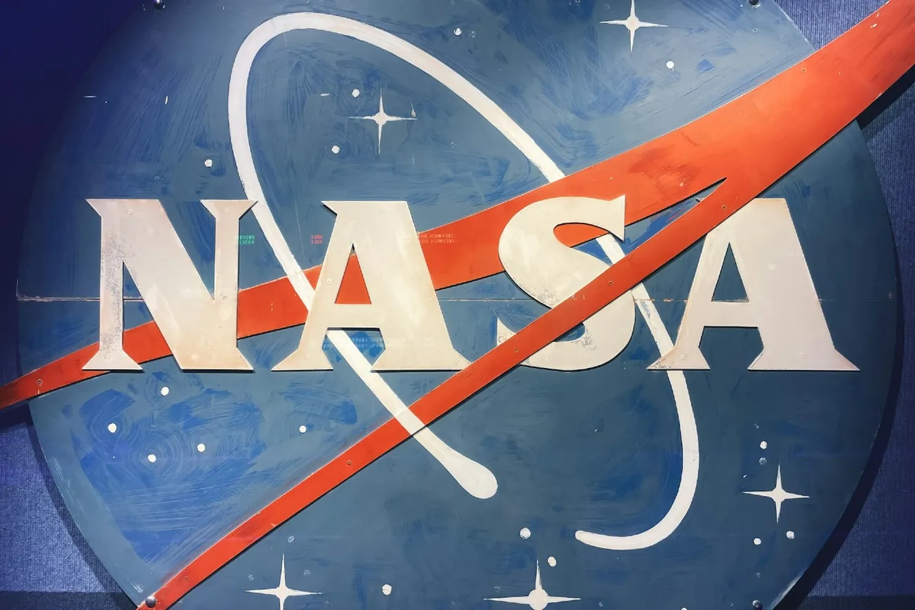 NASA Activates Earth Defense Group Over Concerns Of Manhattan-Sized Comet With Possible Alien Technology