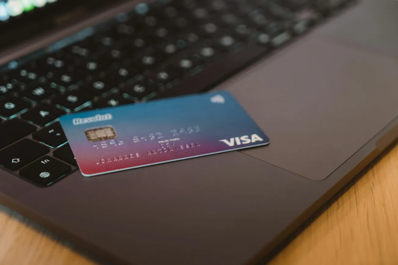 Visa And Mastercard Agree To Lower Fees For U.S. Retailers
