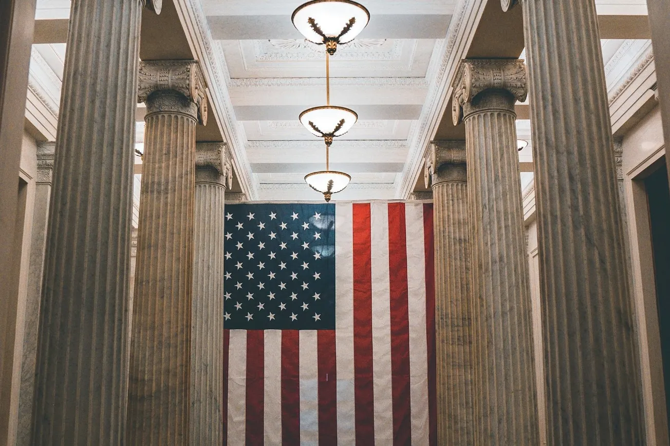 Powell Pushes New Rate Cut As Inflation Rises, Hiring Slows