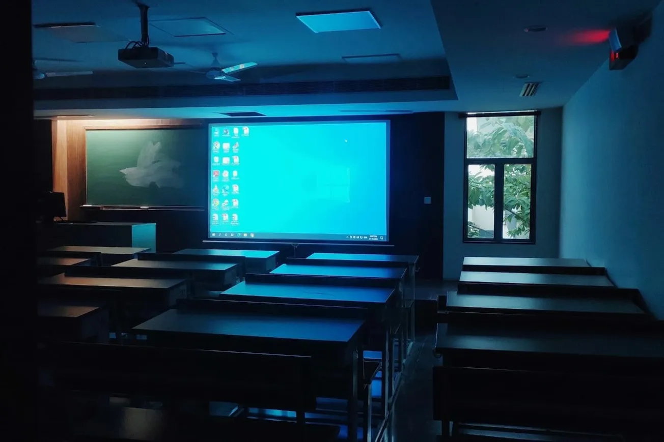 Union Gives Teachers ‘Interrupting Whiteness’ Classes and More In Radical Left Training Series