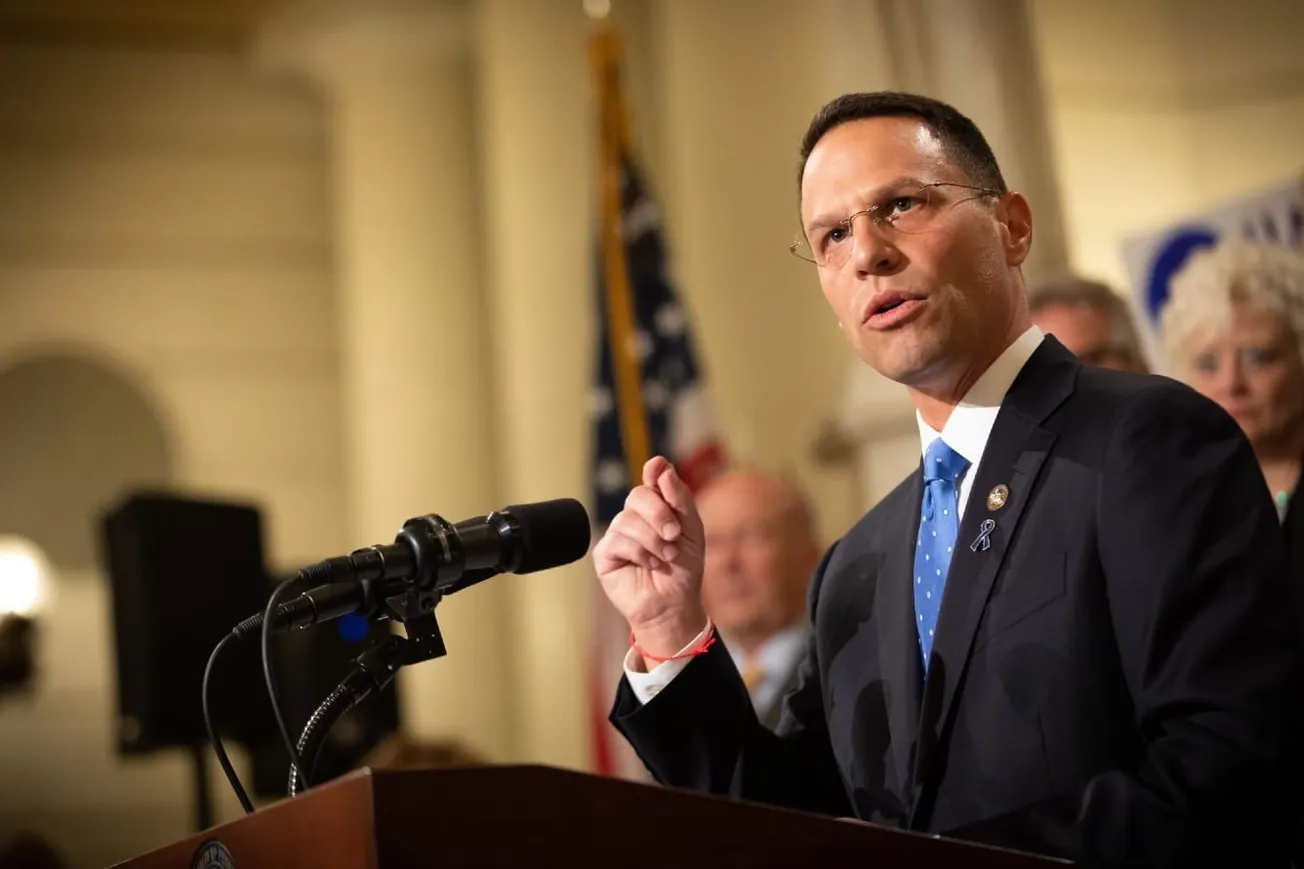 Josh Shapiro Criticizes Vance Despite Similar Holocaust Remembrance Day Posts