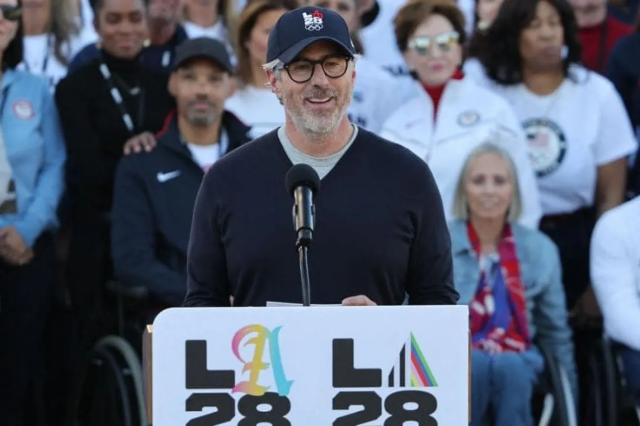 Epstein Files: LA Olympics Chief Faces Resignation Calls Over Maxwell Emails