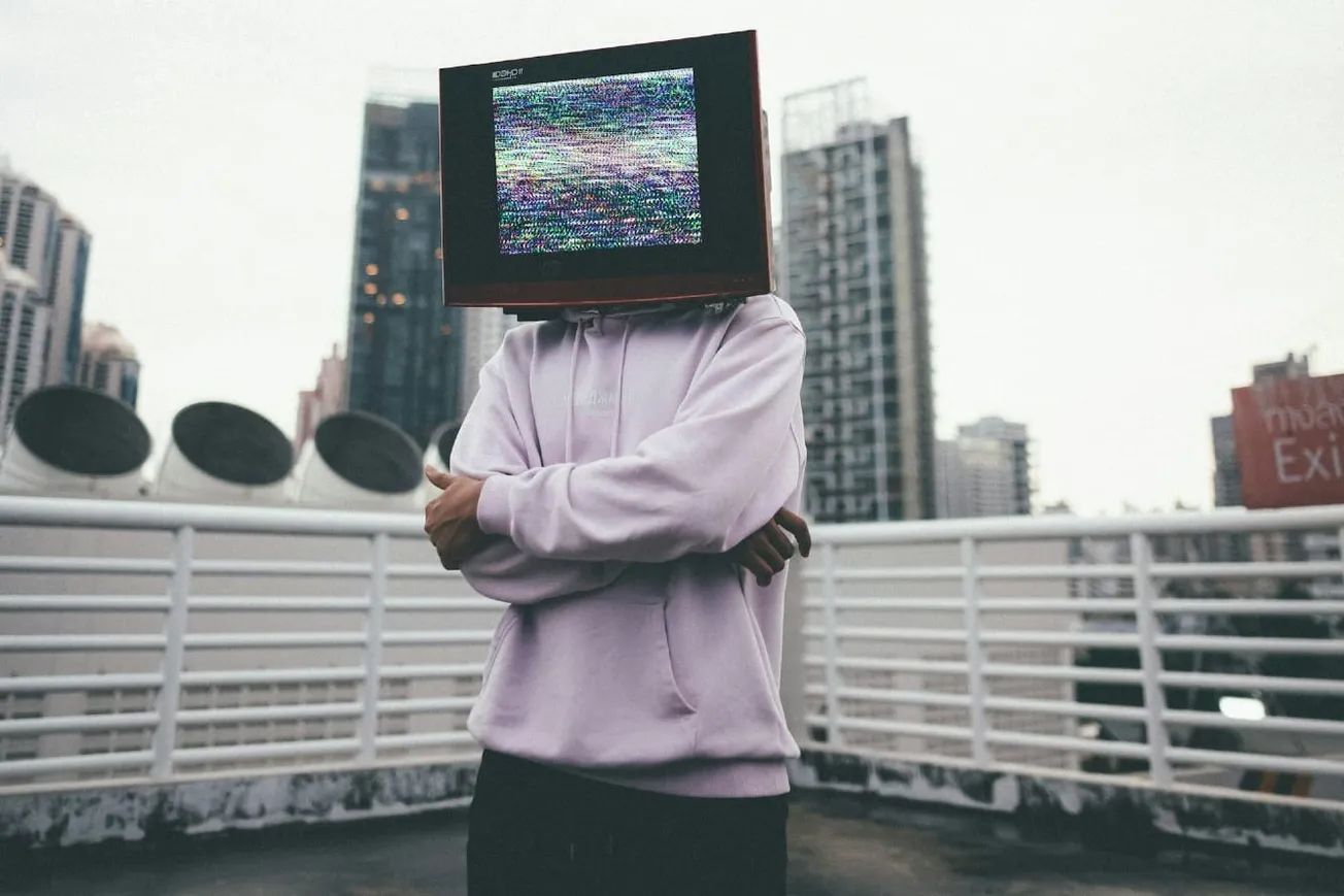 Americans Spend Similar Media Time, Habits Differ By Age