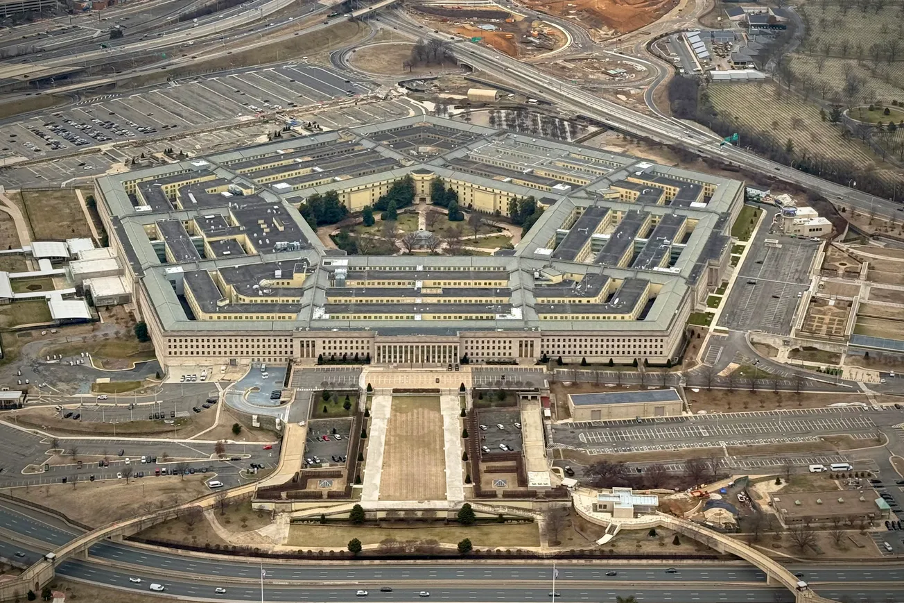 The Pentagon Must Command AI