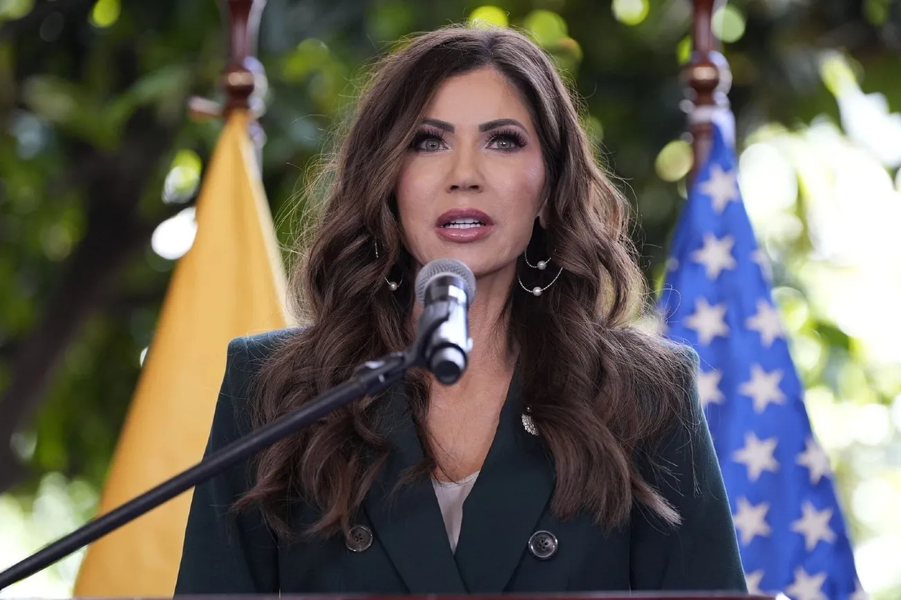 Trump Weighs Replacing DHS Secretary Kristi Noem After Hearing Fallout