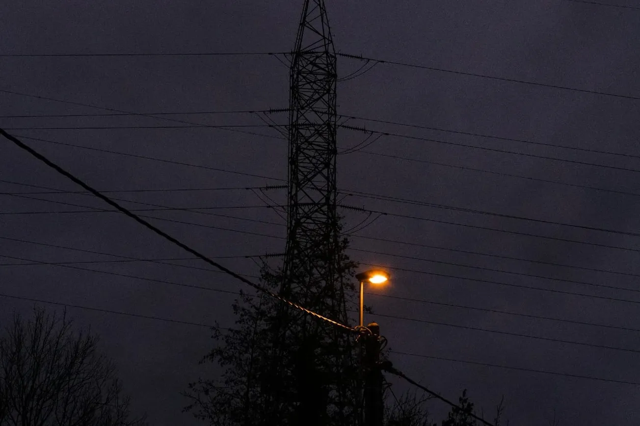 Cuba’s National Electric Grid Collapses, Leaving Millions Without Power