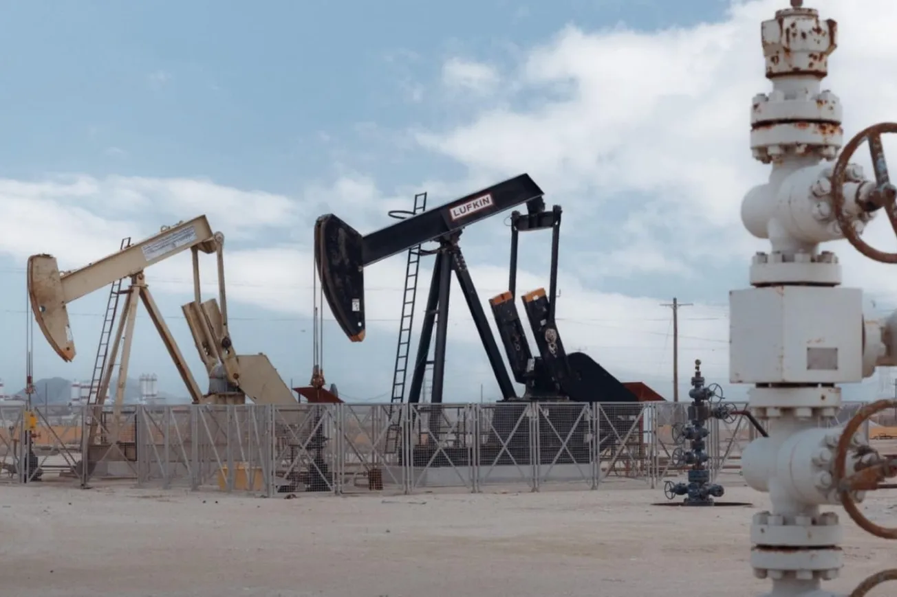 Democrats Demand Trump Reverse Waiver Allowing Russian Oil Sales To India